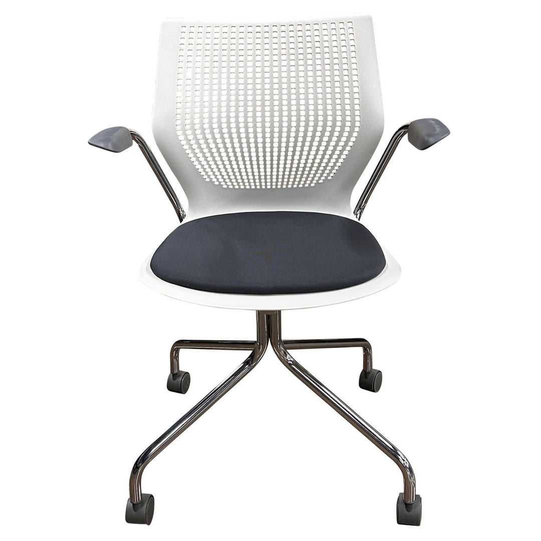 Knoll MultiGeneration Hybrid Base Side Chair, White - Preowned