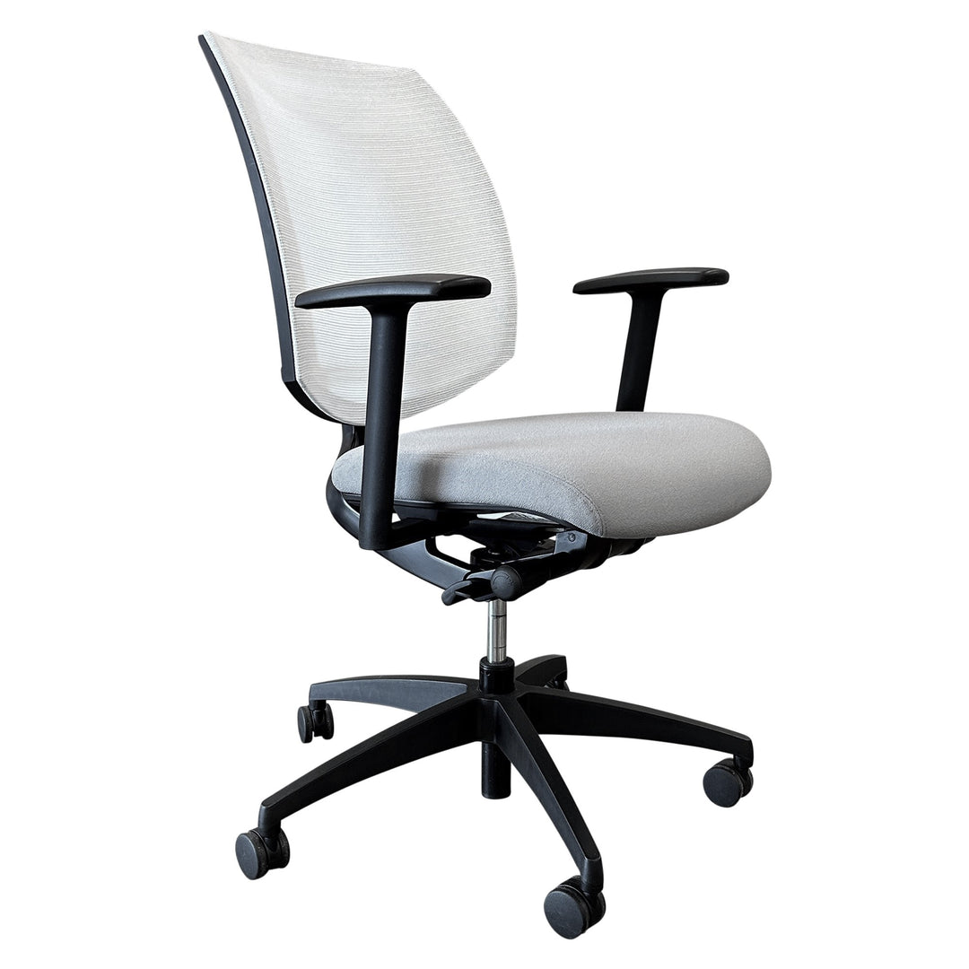 Teknion Visio Task Chair, Ivory - Preowned
