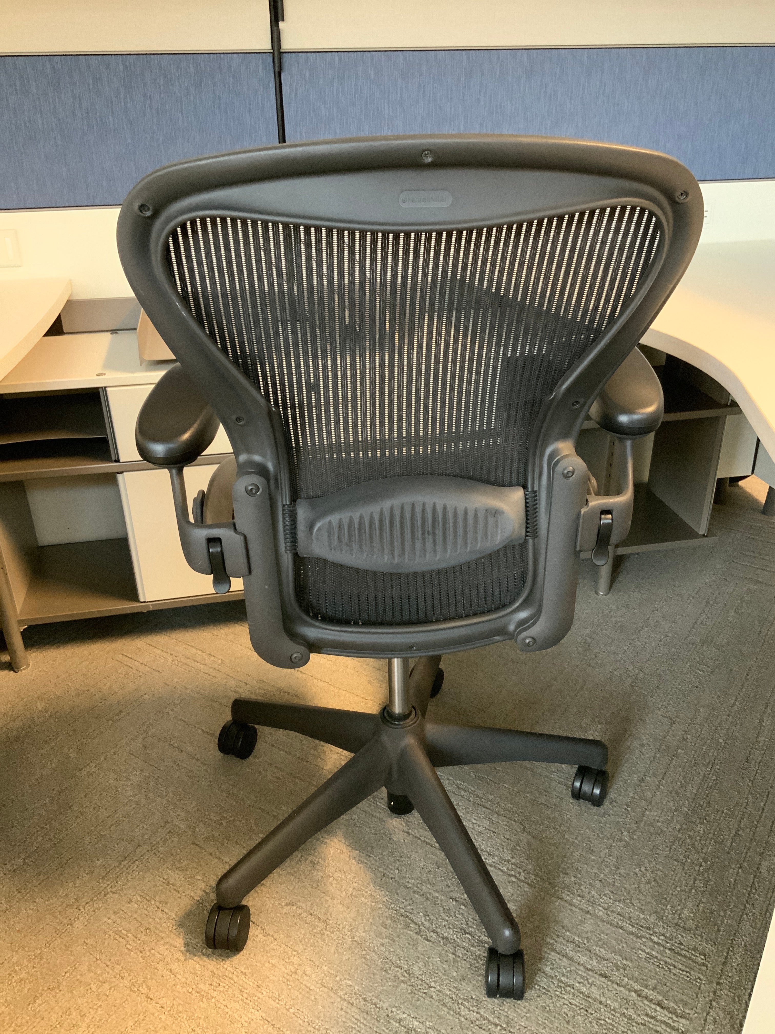 Herman Miller Carbon Aeron Task Chair Size B - Preowned - FOB Vernon Hills, IL (Min Purchase Qty = 20)