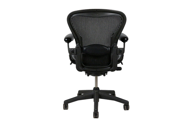 Herman Miller Aeron Size B Task Chair, Fully Functional Arms, Carbon - Preowned