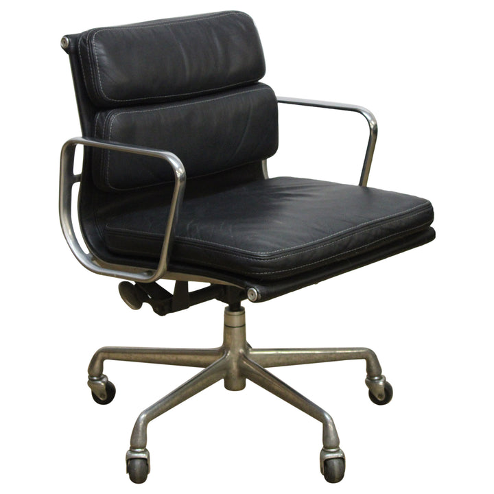 Herman Miller Eames Collectible Aluminum Group Conference Chair, Black - Preowned